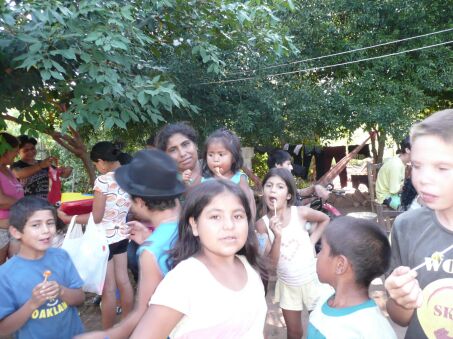 Geschenketag 5.1.2010 in Paraguay Altos