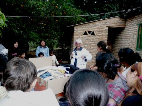 Geschenke an unsere Nachbarn in Paraguay