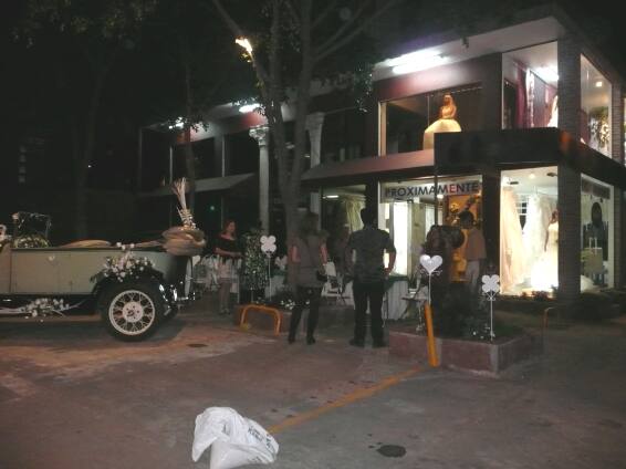 weitere Bilder von der Eröffnungsparty Brautmoden