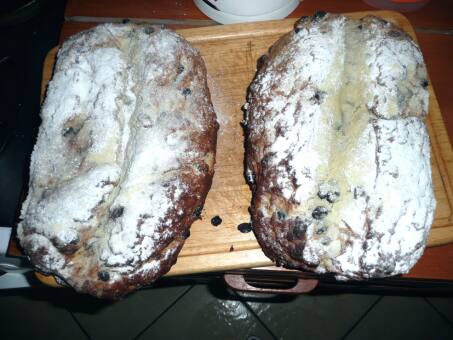 35 Grad im Schatten und ich backe Stollen