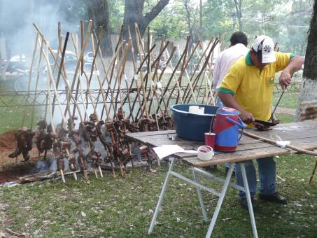 Festival zu Ehren von  Louis Alberto del Parana in  Altos Paraguay