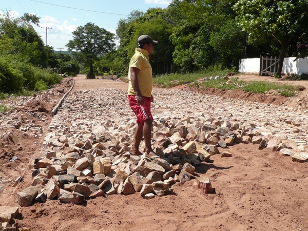 Strassenbau in Altos Paraguay