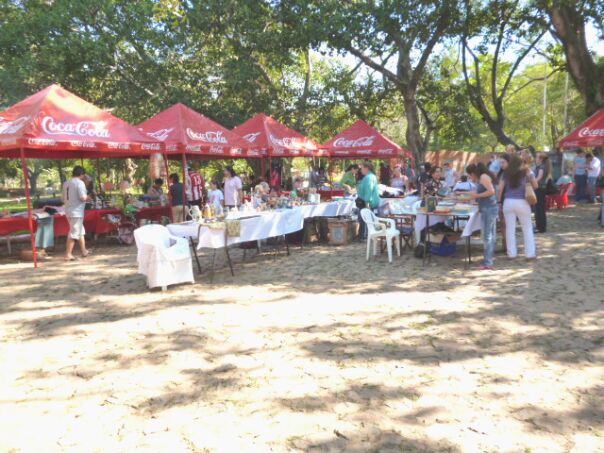 Trödelmarkt und Spenden