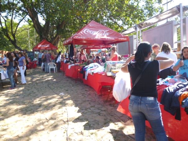 Trödelmarkt und Spenden