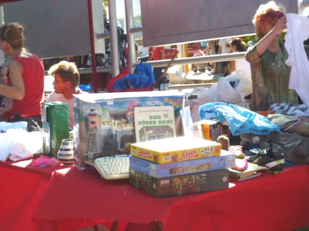 Trödelmarkt und Spenden