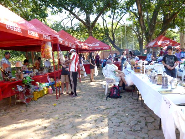 Trödelmarkt und Spenden