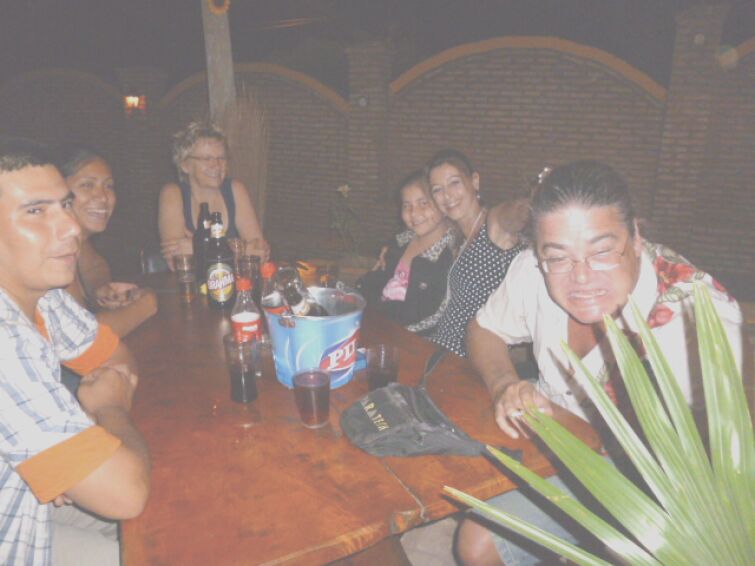 Neueröffnung der Gaststätte in Altos 