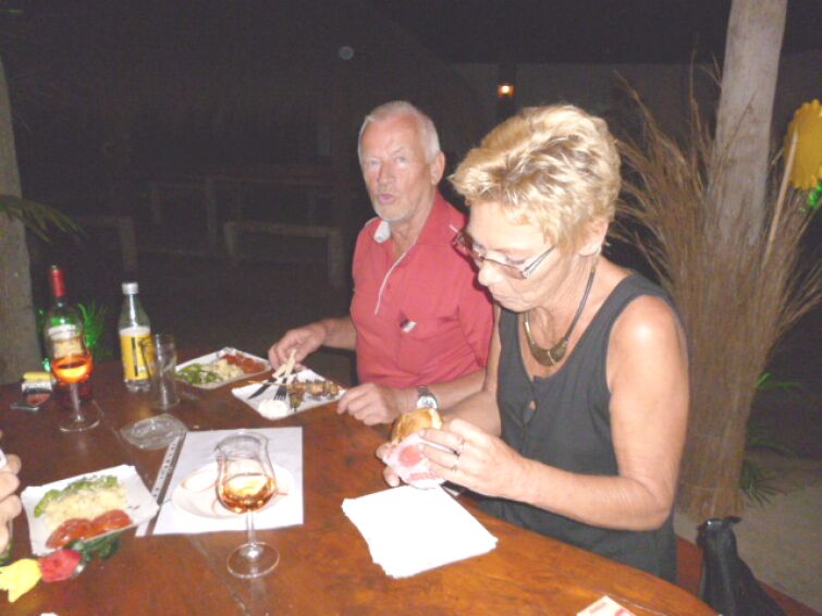 Neueröffnung der Gaststätte in Altos 