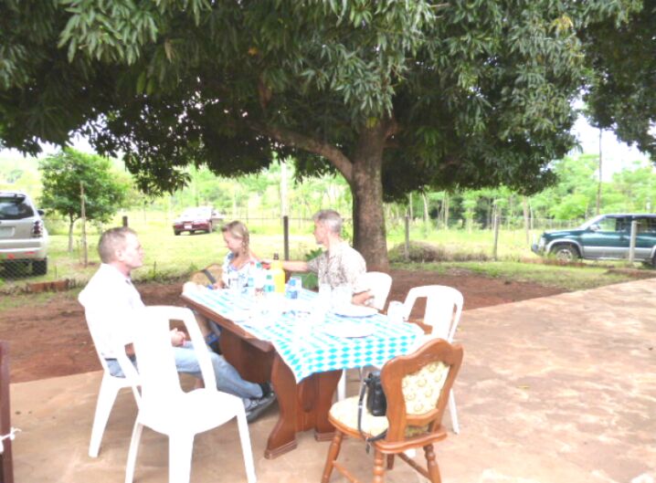 Oktoberfest im Schwarzwalddörfle in Paraguay
