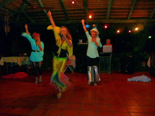 Tanz in den Herbst in Altos Boteco