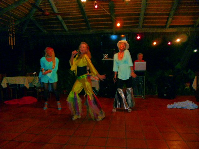 Tanz in den Herbst in Altos Boteco