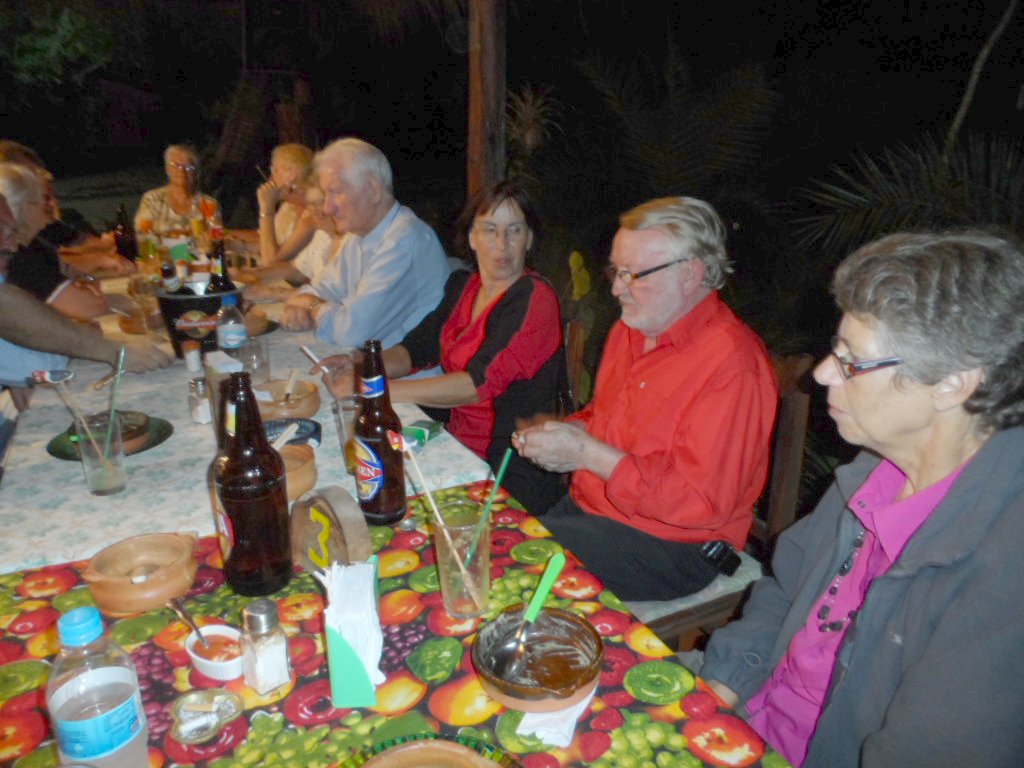 Erbsensuppe und Kuchen
