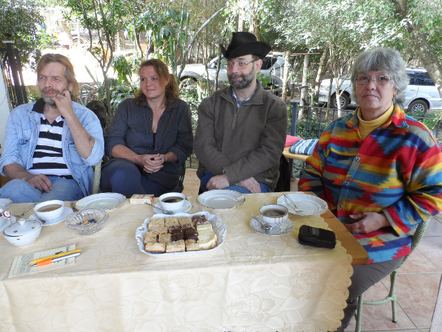 Alfred hat uns heute bei Kaffee und Kuchen......