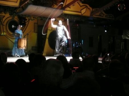 Reise zu den Wasserfällen und Sambashow