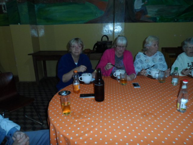 Linsensuppe und Erbsensuppe