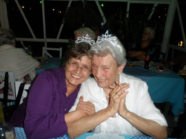 Ernas 80. Geburtstag und so wird er in Paraguay gefeiert