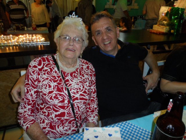 Ernas 80. Geburtstag und so wird er in Paraguay gefeiert