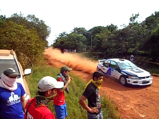 Autorallye vor unserer Tür