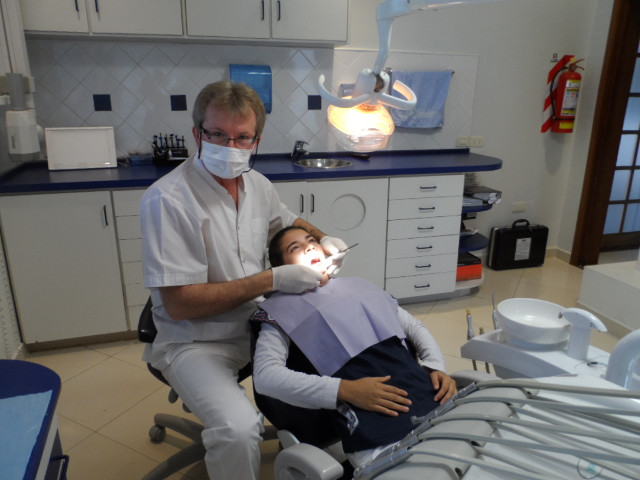 Zahnarzt Dr. David Neufeld