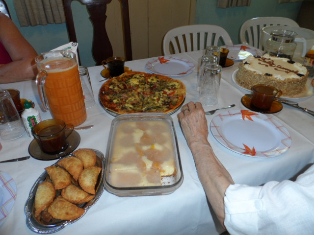 Erna  wurde   82   Jahre und ist noch quietsch munter