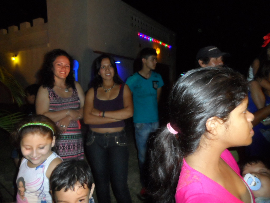 Weihnachtsbescherung für ca. 300 Kinder