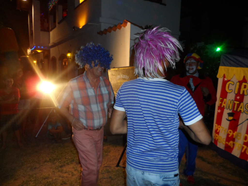 Weihnachtsbescherung für ca. 300 Kinder