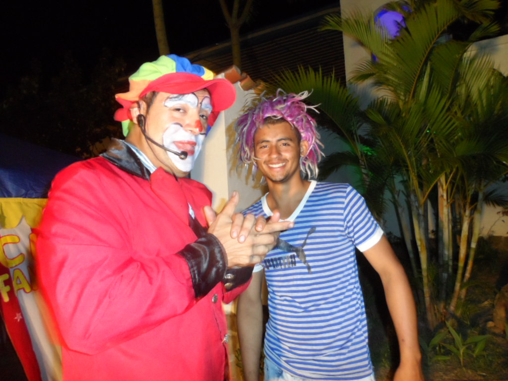 Weihnachtsbescherung für ca. 300 Kinder