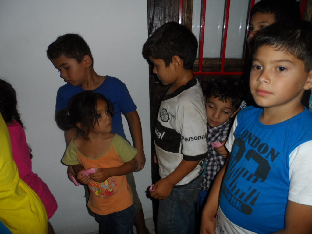 Weihnachtsbescherung für ca. 300 Kinder