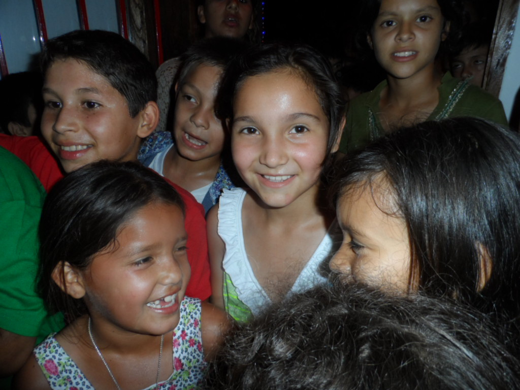 Weihnachtsbescherung für ca. 300 Kinder