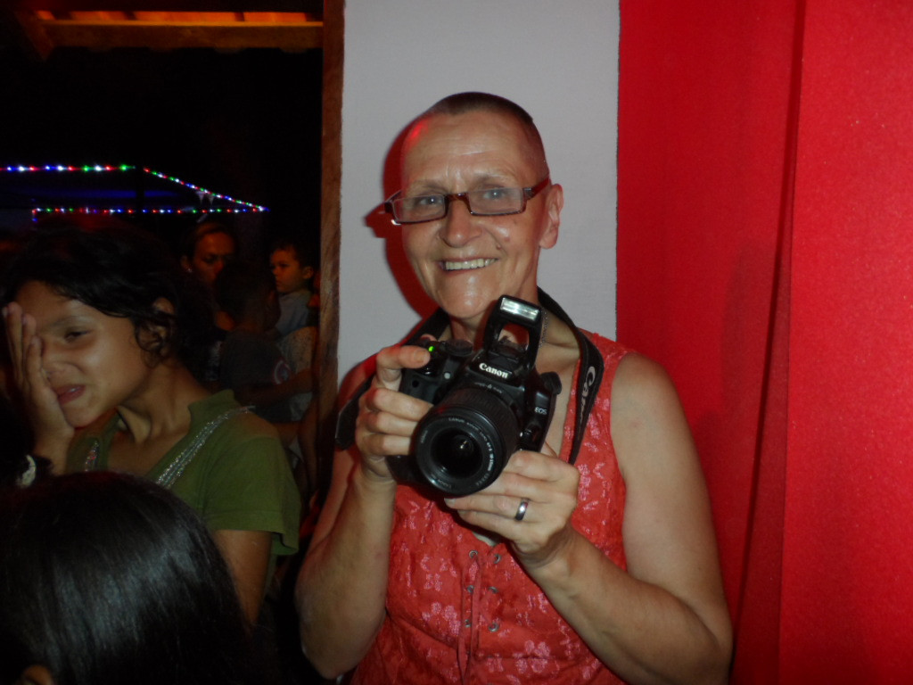 Weihnachtsbescherung für ca. 300 Kinder