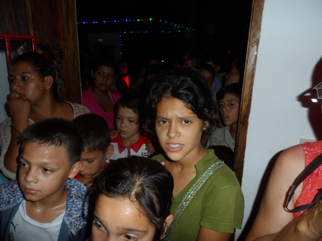 Weihnachtsbescherung für ca. 300 Kinder