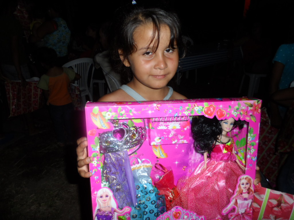 Weihnachtsbescherung für ca. 300 Kinder