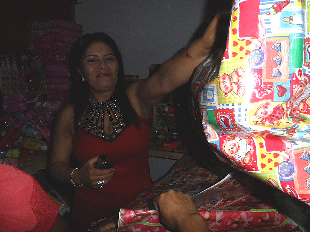 Weihnachtsbescherung für ca. 300 Kinder