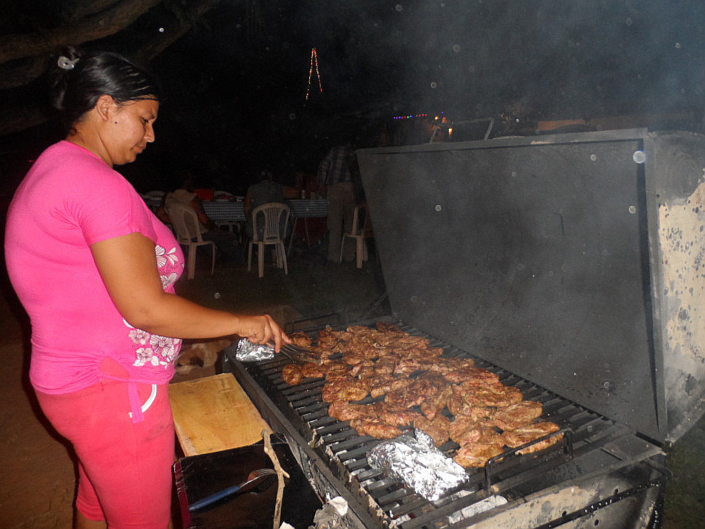 Weihnachtsbescherung für ca. 300 Kinder