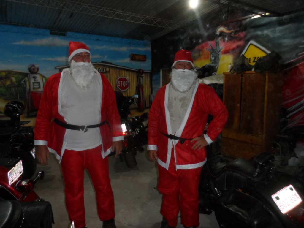 Weihnachtsbescherung für ca. 300 Kinder