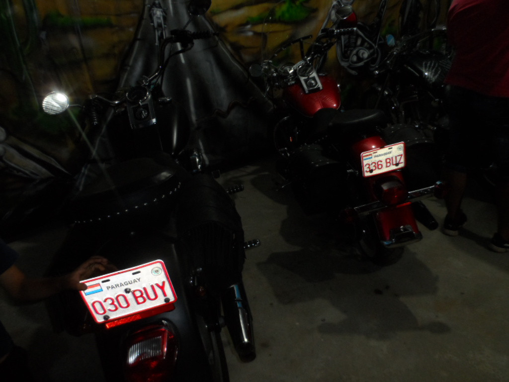 Weihnachtsbescherung für ca. 300 Kinder