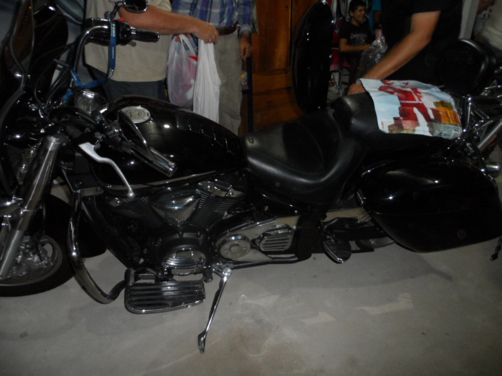 Weihnachtsbescherung für ca. 300 Kinder