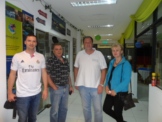 Gäste, Kuchen und Freunde gewonnen